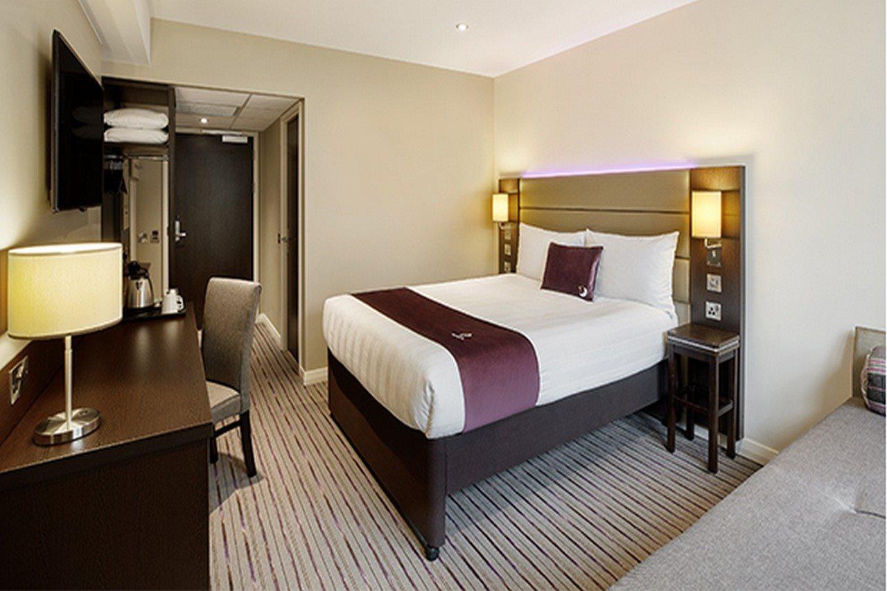 Premier Inn Premier Inn Stockport Central Dış mekan fotoğraf